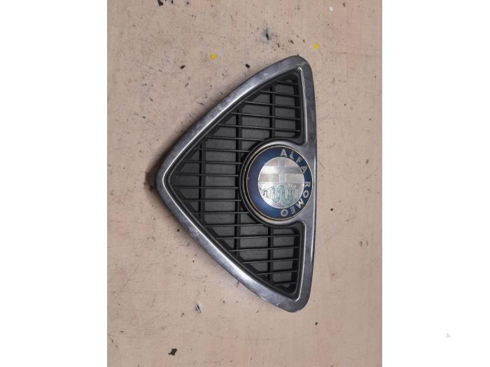 Alfa Romeo 145/146 Grille