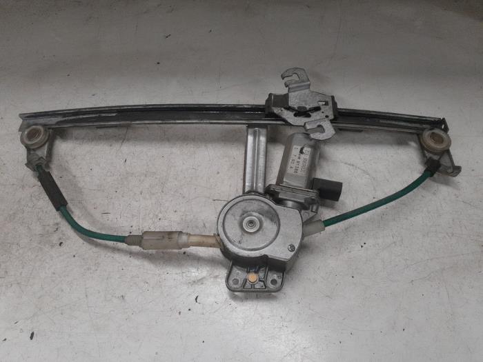 Alfa Romeo 145/146 Ruitmechaniek 2Deurs links-voor