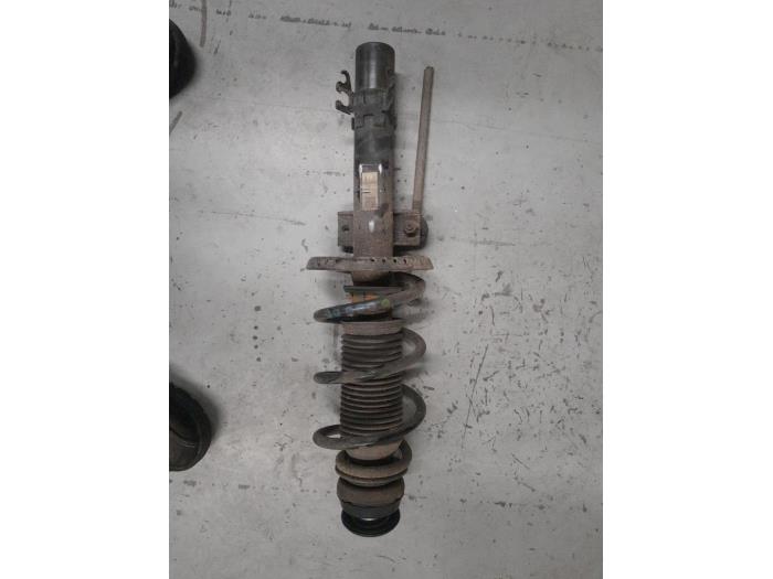 Volkswagen Polo Schokdemperpoot links-voor