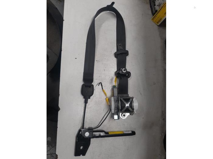 Alfa Romeo Giulietta Gordelspanner rechts