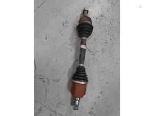 Gebruikte Aandrijfas links-voor Alfa Romeo Giulietta (940) 1.4 TB 16V MultiAir Prijs € 375,00 Margeregeling aangeboden door A.T.S. van de Wiel