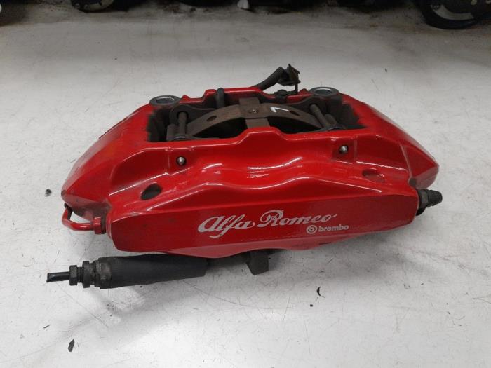 Alfa Romeo Giulietta Remklauw (Tang) links-voor