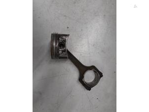 Gebruikte Zuiger Fiat Grande Punto (199) 1.4 Prijs € 50,00 Margeregeling aangeboden door A.T.S. van de Wiel