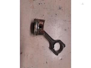 Gebruikte Zuiger Fiat 500 (312) 1.4 16V Prijs € 45,00 Margeregeling aangeboden door A.T.S. van de Wiel