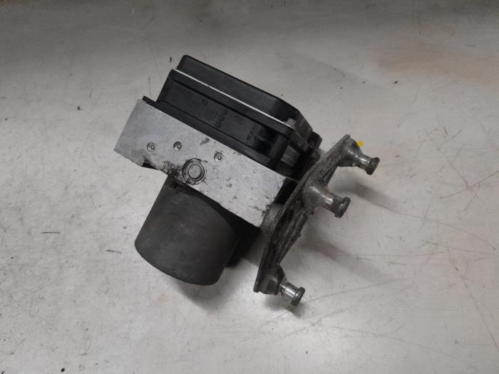 Mercedes Vito ABS Pomp