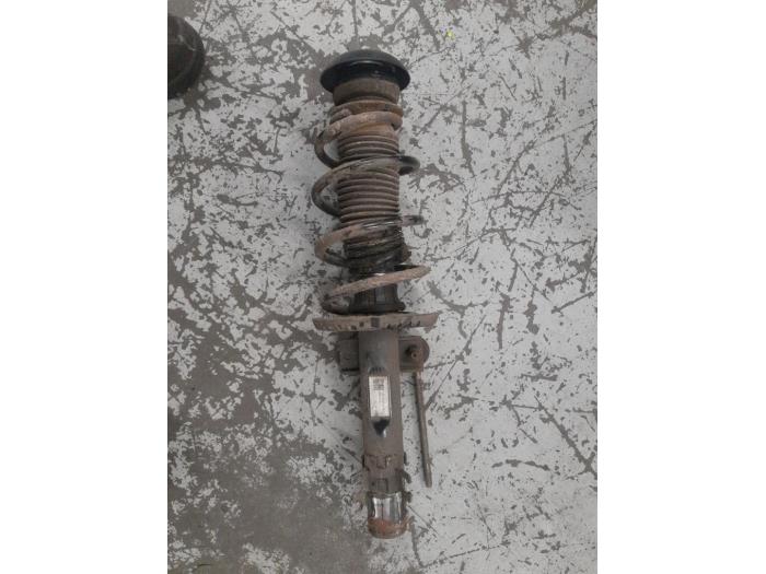 Volkswagen Polo Schokdemperpoot links-voor