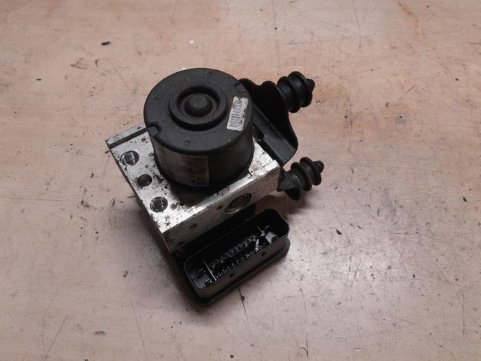 Volkswagen Caddy ABS Pomp