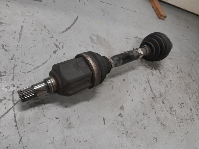 Alfa Romeo 159 Aandrijfas links-voor