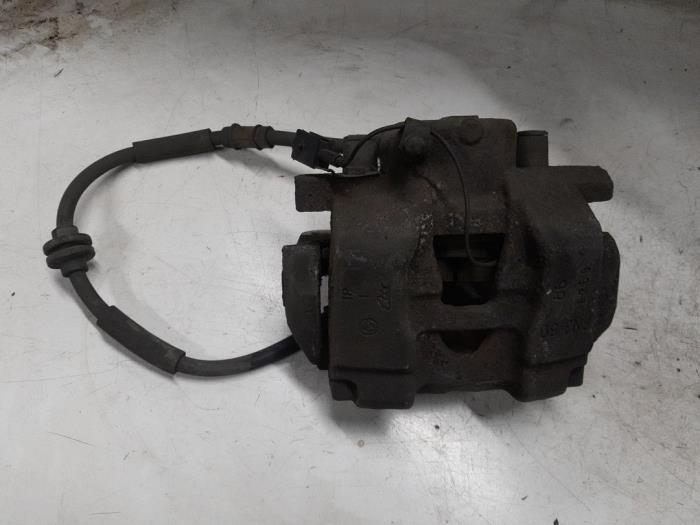 Alfa Romeo 159 Remklauw (Tang) rechts-voor