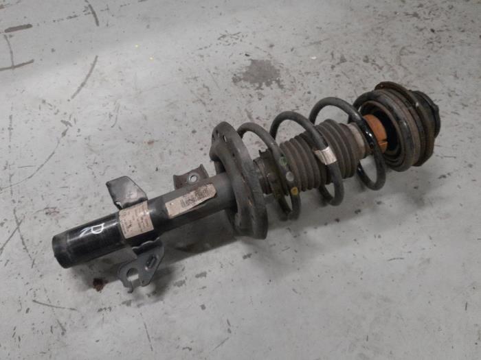 Alfa Romeo Giulietta Schokdemperpoot rechts-voor