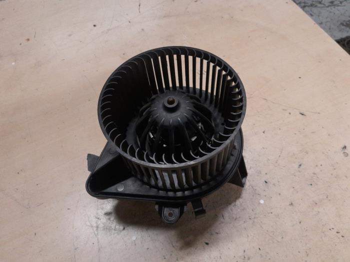 Lancia Y(Psilon) Kachel Ventilatiemotor