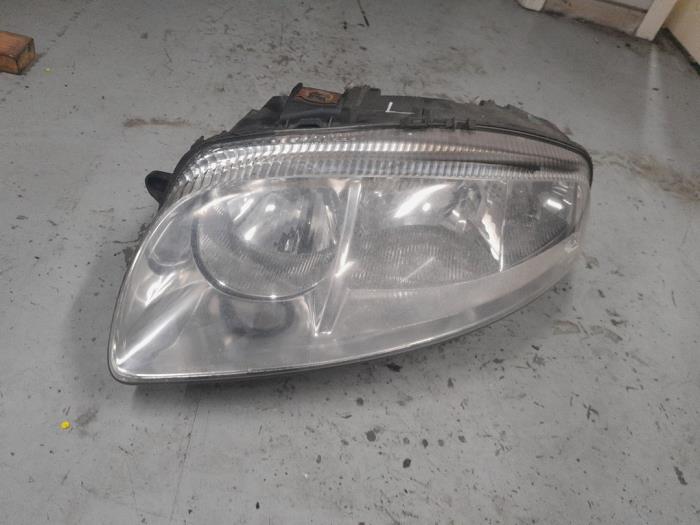 Alfa Romeo GT Koplamp links