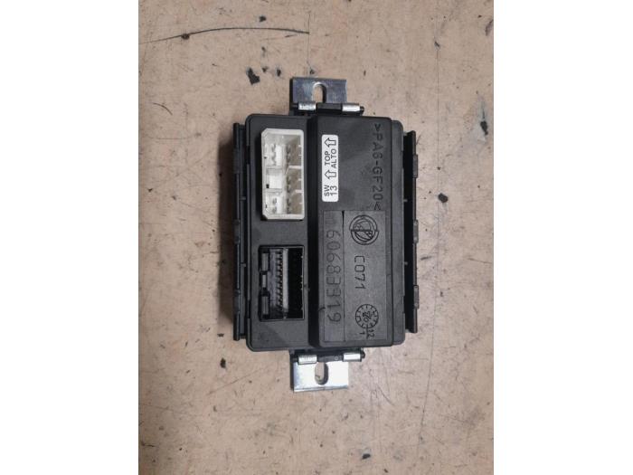 Module (diversen) van een Alfa Romeo GT (937) 2.0 JTS 16V 2004