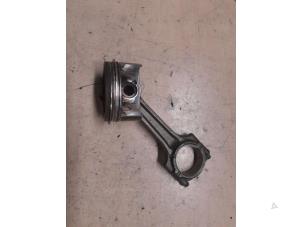 Gebruikte Zuiger Fiat 500L (199) 0.9 TwinAir Turbo 105 Prijs € 75,00 Margeregeling aangeboden door A.T.S. van de Wiel