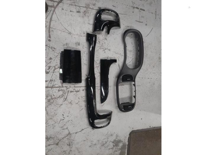 Fiat 500L Dashboard deel