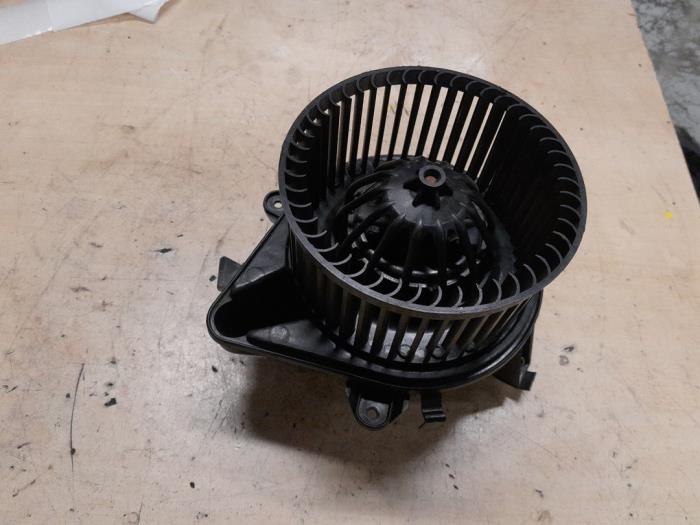 Fiat Punto Kachel Ventilatiemotor