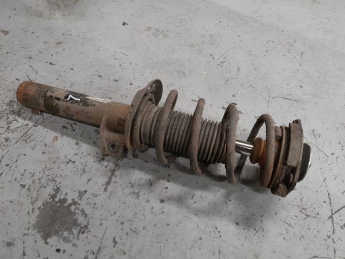 Volkswagen Golf Plus Schokdemperpoot links-voor