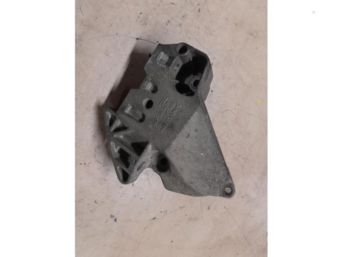 Volkswagen Golf Plus Motorsteun