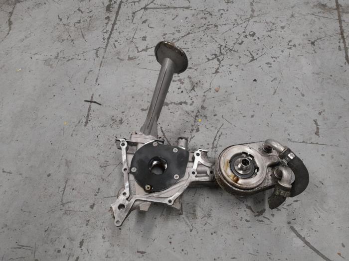 Alfa Romeo 147 Oliepomp