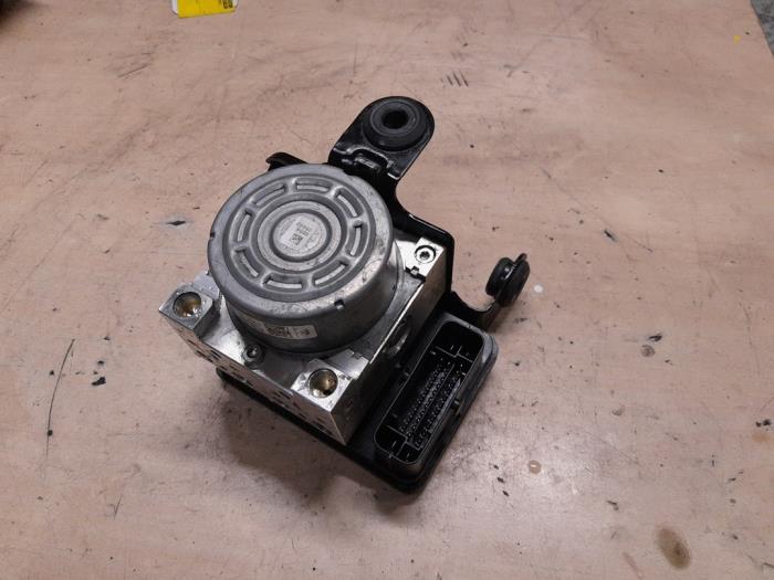 Alfa Romeo Giulietta ABS Pomp