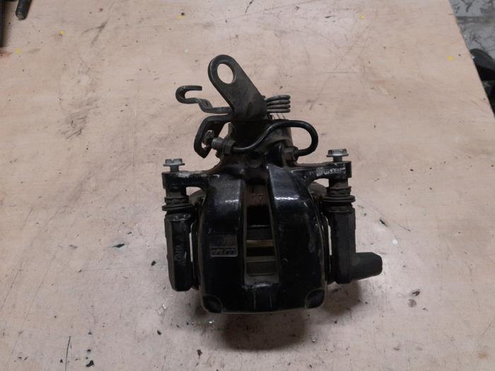 Volkswagen Golf Remklauw (Tang) rechts-achter