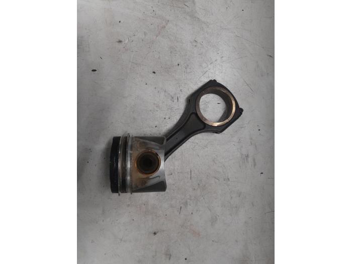 Mercedes Sprinter Zuiger