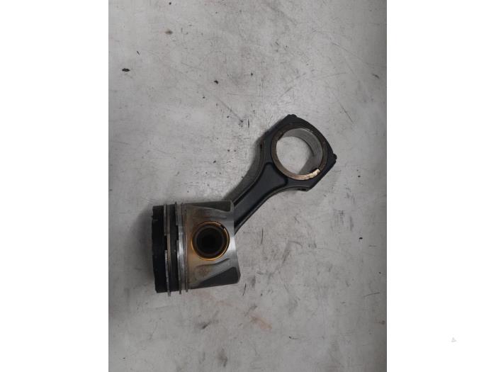 Mercedes Sprinter Zuiger