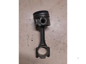 Gebruikte Zuiger Seat Leon (5FB) 1.6 TDI Ecomotive 16V Prijs € 50,00 Margeregeling aangeboden door A.T.S. van de Wiel