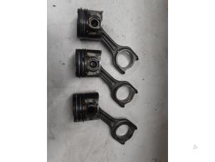 Gebruikte Zuiger Citroen Nemo (AA) 1.4 HDi 70 Prijs € 150,00 Margeregeling aangeboden door A.T.S. van de Wiel