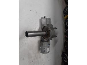 Gebruikte Servo Elektrisch Alfa Romeo MiTo (955) 1.4 16V Prijs € 235,00 Margeregeling aangeboden door A.T.S. van de Wiel