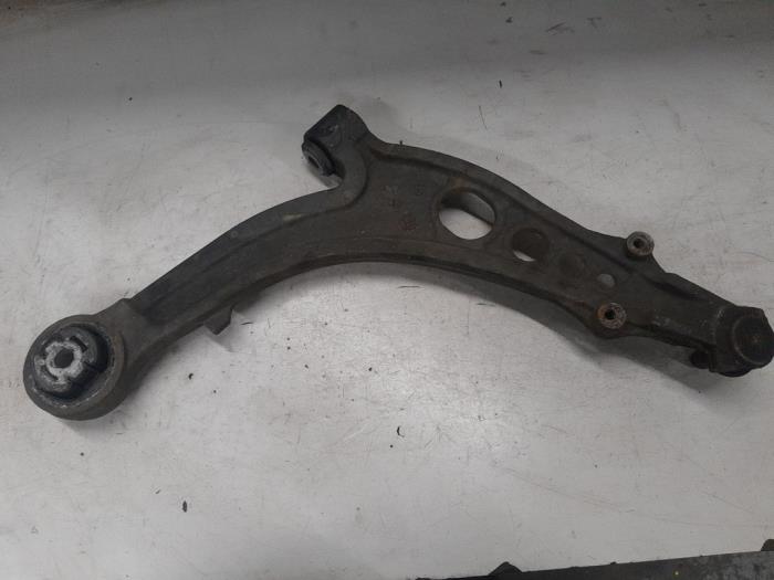 Lancia Y(Psilon) Draagarm links-voor