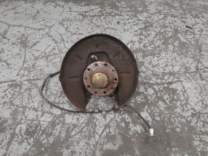 Alfa Romeo 166 Fusee links-achter