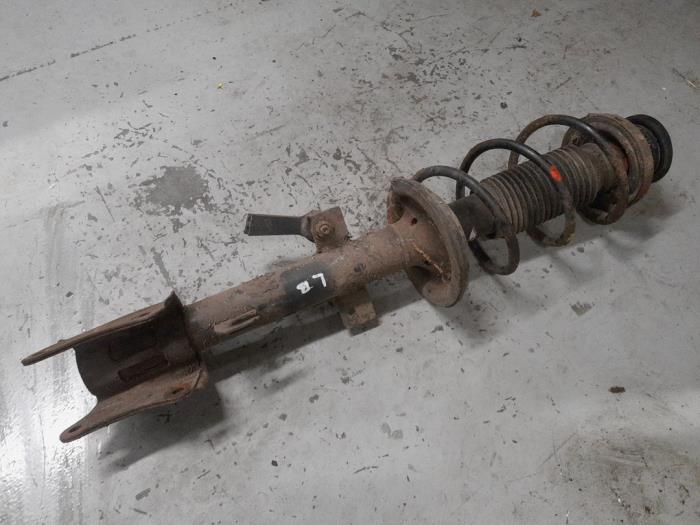 Alfa Romeo 156 Schokdemperpoot links-achter