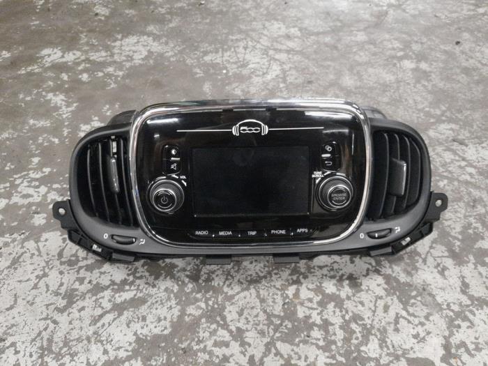 Fiat 500 Radio