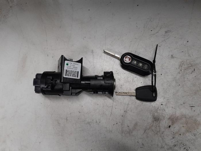 Fiat 500 Kontaktslot+Sleutel