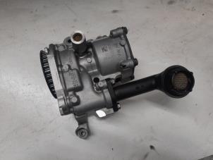 Gebruikte Oliepomp Seat Leon ST (5FF) 1.6 TDI Ecomotive 16V Prijs € 85,00 Margeregeling aangeboden door A.T.S. van de Wiel