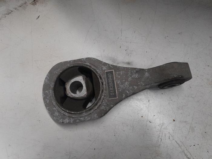 Alfa Romeo Giulietta Motorsteun