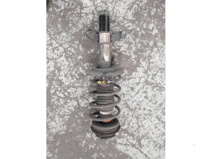 Alfa Romeo Giulietta Schokdemperpoot rechts-voor