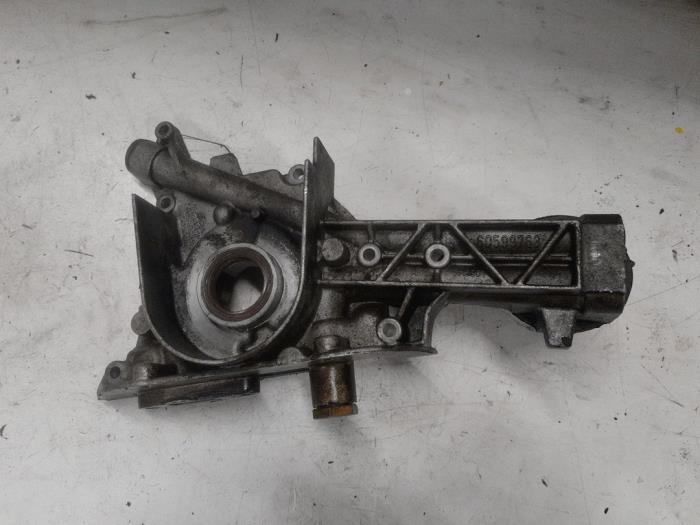 Alfa Romeo 147 Oliepomp