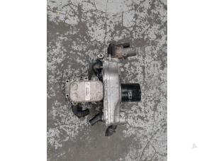 Gebruikte Oliefilterhuis Volkswagen Transporter T5 2.0 TDI BlueMotion Prijs € 165,00 Margeregeling aangeboden door A.T.S. van de Wiel