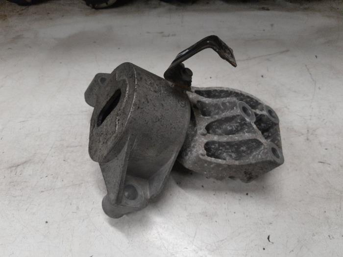 Opel Combo Motorsteun