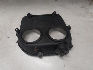 Gebruikte Distributiedeksel Volkswagen Golf VII (AUA) 2.0 R 4Motion 16V Prijs € 30,00 Margeregeling aangeboden door A.T.S. van de Wiel