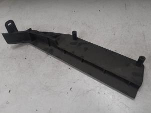 Gebruikte Distributiedeksel Alfa Romeo 147 (937) 2.0 Twin Spark 16V Prijs € 35,00 Margeregeling aangeboden door A.T.S. van de Wiel