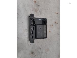 Gebruikte Deur module Mercedes Sprinter 3,5t (906.63) 316 CDI 16V Prijs € 30,00 Margeregeling aangeboden door A.T.S. van de Wiel