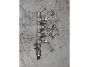 Gebruikte Injector brug Fiat Doblo Cargo (263) 1.6 D Multijet Prijs € 235,00 Margeregeling aangeboden door A.T.S. van de Wiel