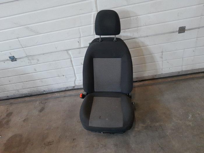 Fiat Doblo Stoel links