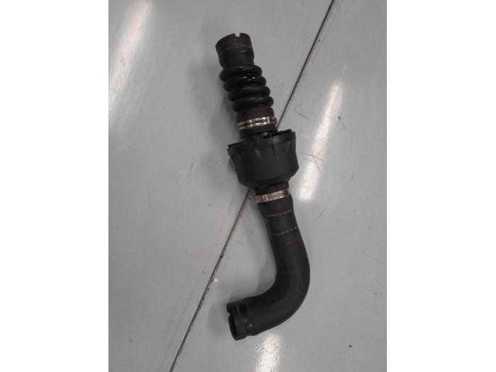 Gebruikte Turboslang Alfa Romeo Giulietta (940) 1.75 TBI 16V QV Prijs € 65,00 Margeregeling aangeboden door A.T.S. van de Wiel