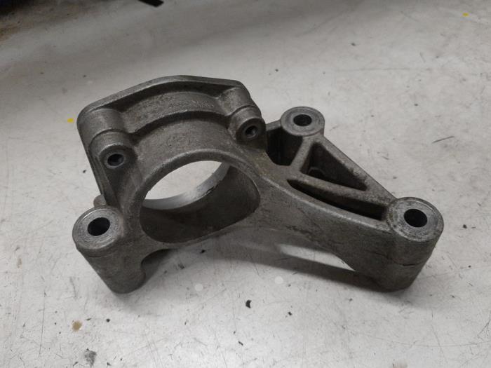 Alfa Romeo Giulietta Steunlager rechts-voor