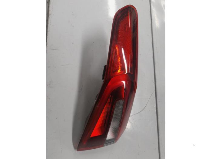 Alfa Romeo Stelvio Achterlicht links