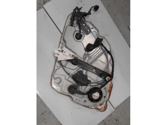 Alfa Romeo 159 Ruitmechaniek 4Deurs links-achter